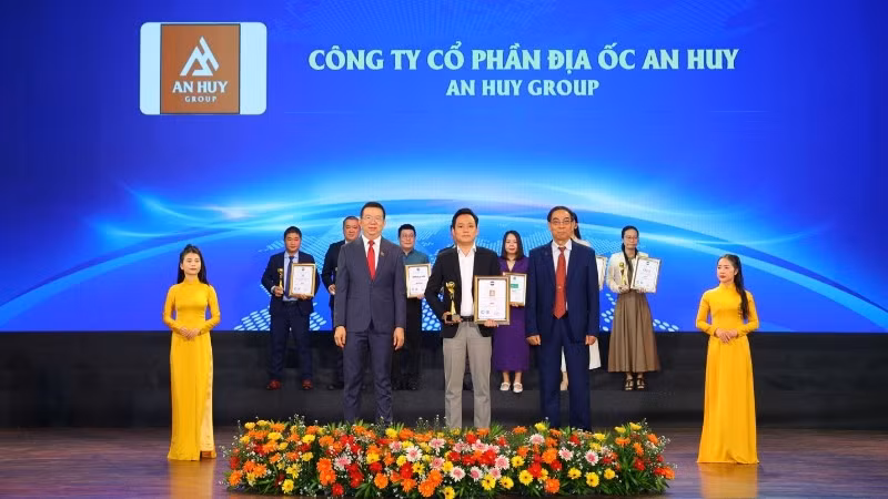 An Huy Group được vinh danh "Top 10 doanh nghiệp bất động sản minh bạch pháp lý tiêu biểu" tại Lễ công bố "Thương Hiệu Xuất Sắc Châu Á-Thái Bình Dương 2025".