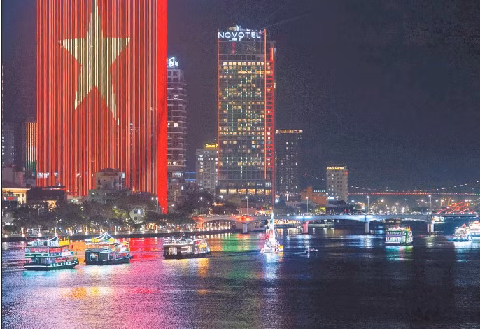 Không gian Đà Nẵng hội nhập và phát triển.