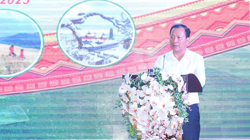 Đồng chí Hoàng Quốc Khánh, Phó Chủ tịch Thường trực Ủy ban nhân dân tỉnh Lào Cai phát biểu. 12.jpg