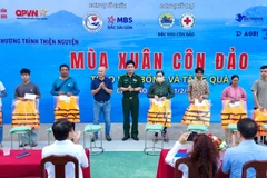 Chương trình thiện nguyện tổ chức trao quà cho người dân khó khăn tại Đặc khu Côn Đảo. (Ảnh: CTV).