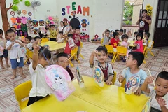 Học sinh mầm non xã Tiên Trang, tỉnh Thanh Hóa trong buổi học tập