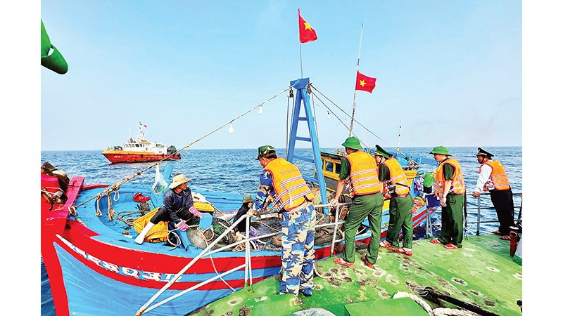 Lực lượng Bộ đội Biên phòng tỉnh Quảng Ngãi thường xuyên tuần tra trên biển, xử lý nghiêm các trường hợp tàu cá vi phạm khai thác IUU.