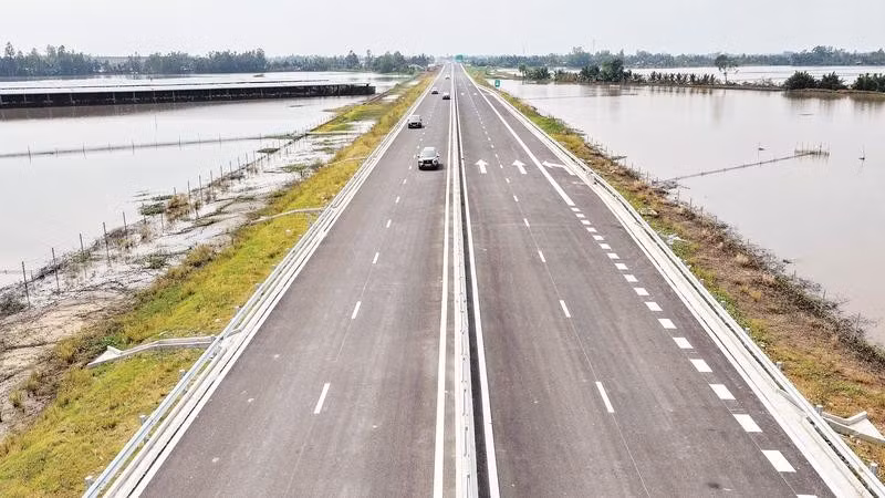 Đường cao tốc Cần Thơ-Cà Mau thông xe toàn tuyến đầu năm 2026.