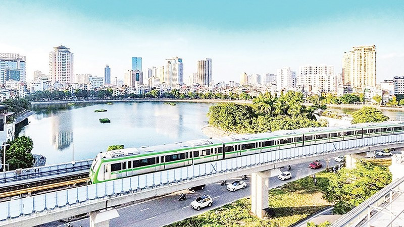 Hà Nội phát triển nhanh với hạ tầng ngày càng hiện đại.