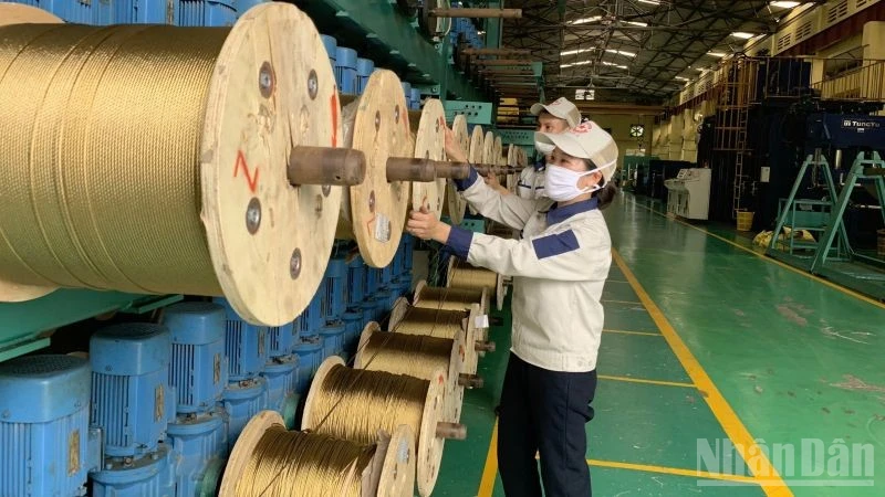 Sản xuất công nghiệp Việt Nam 2025: 6 điểm sáng nổi bật giữa thách thức toàn cầu