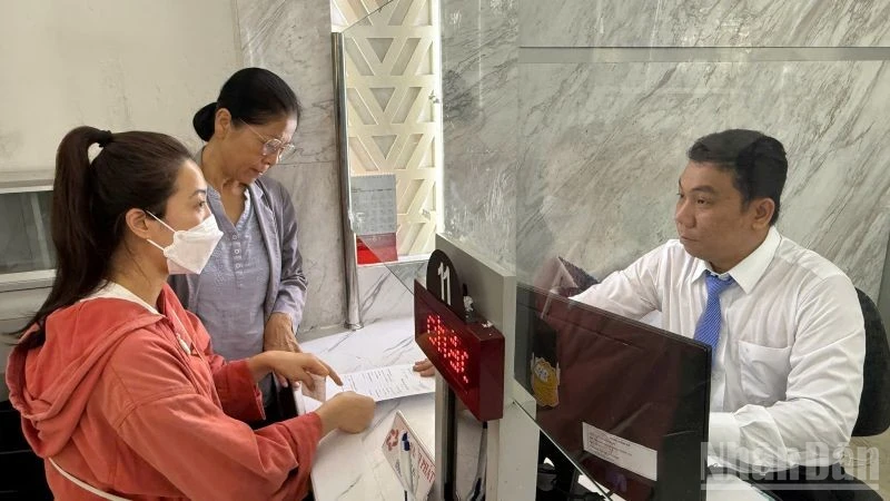 Thủ tướng yêu cầu đẩy mạnh bồi dưỡng kỹ năng số cho cán bộ, công chức