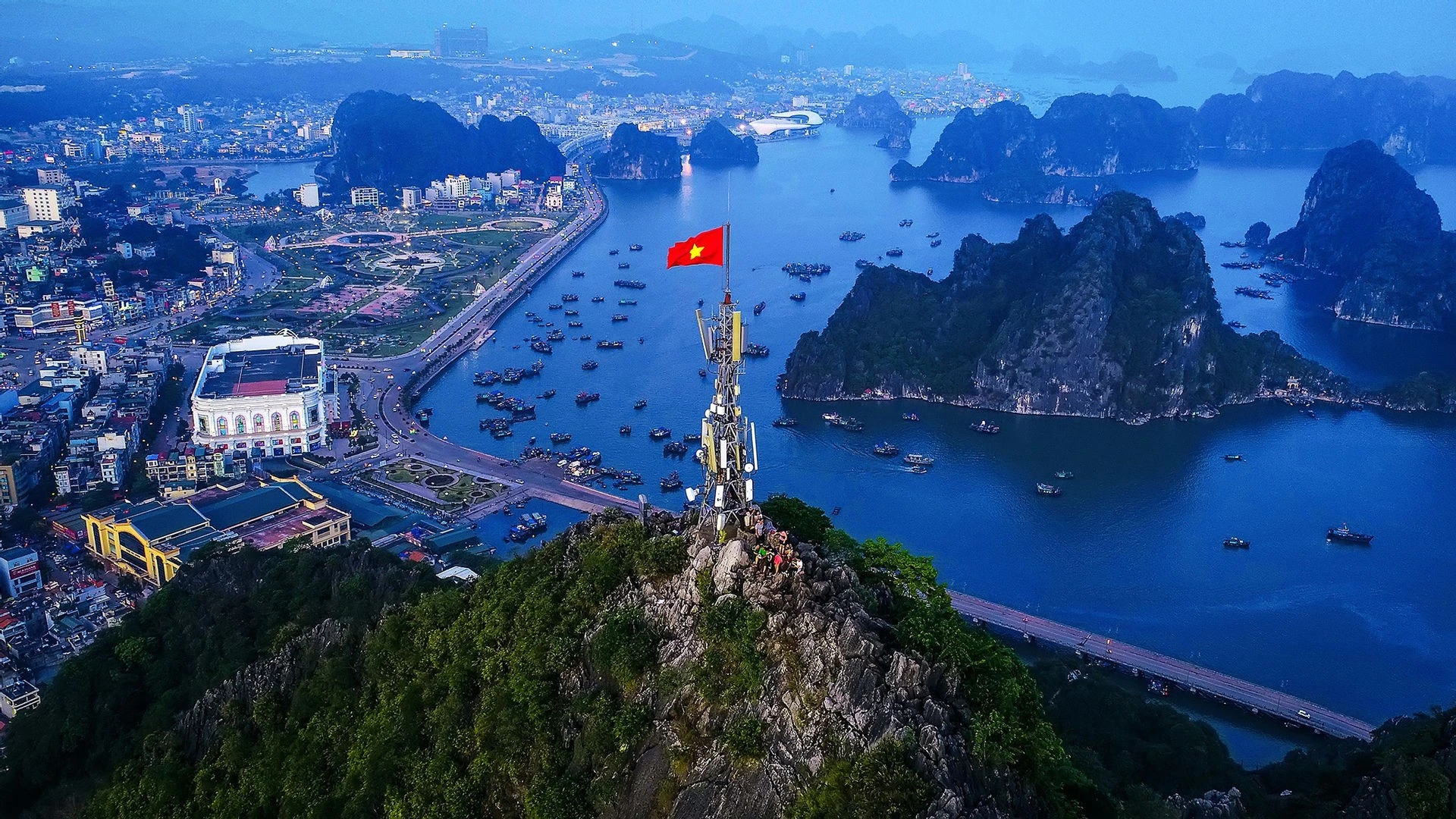 Bất động sản Việt Nam bứt phá mạnh mẽ trong năm 2025, thu hút dòng vốn FDI kỷ lục