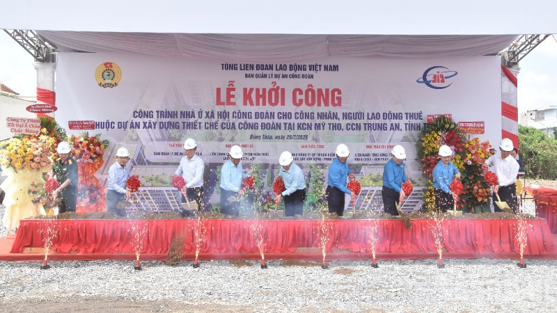 Nghi thức khởi công công trình nhà ở xã hội công đoàn.