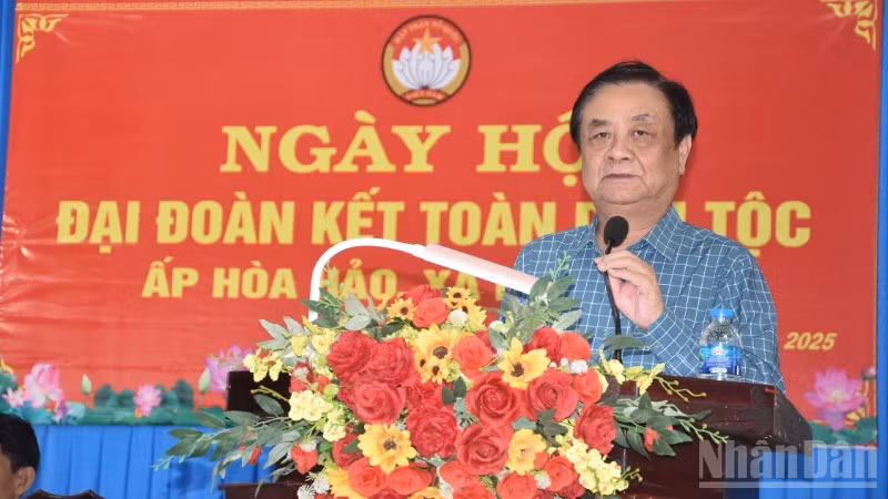 Đồng chí Lê Minh Hoan phát biểu tại Ngày hội.