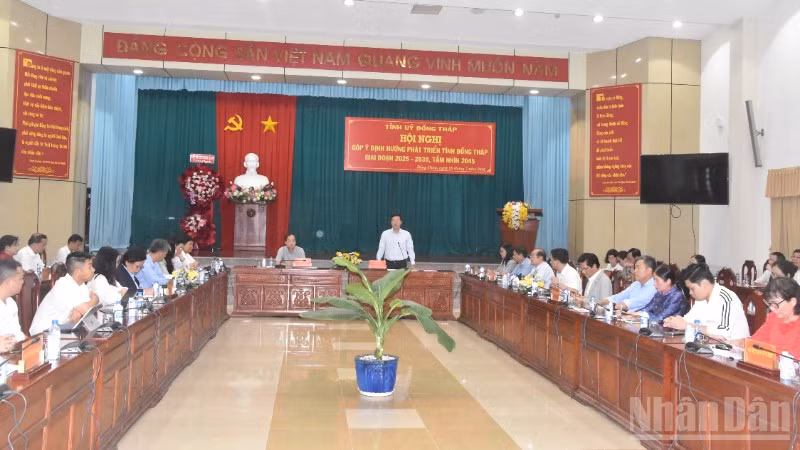 Quang cảnh hội nghị.