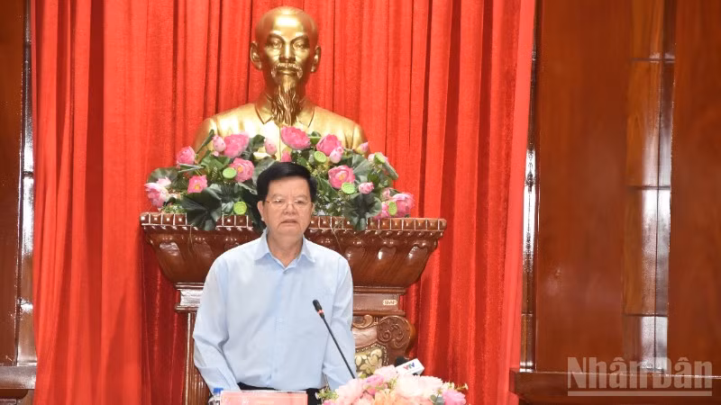 Phó Thủ tướng Mai Văn Chính phát biểu kết luận tại buổi làm việc.