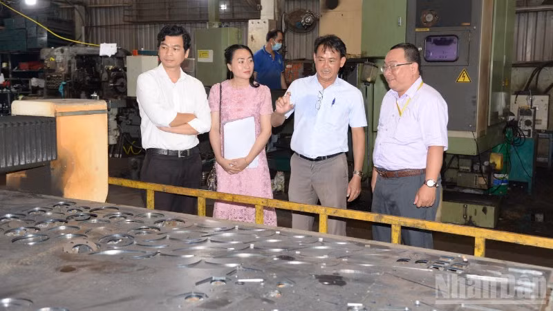 Công ty trách nhiệm hữu hạn một thành viên Tư Sang đã sáng tạo ra nhiều sản phẩm phục vụ cho nông nghiệp.