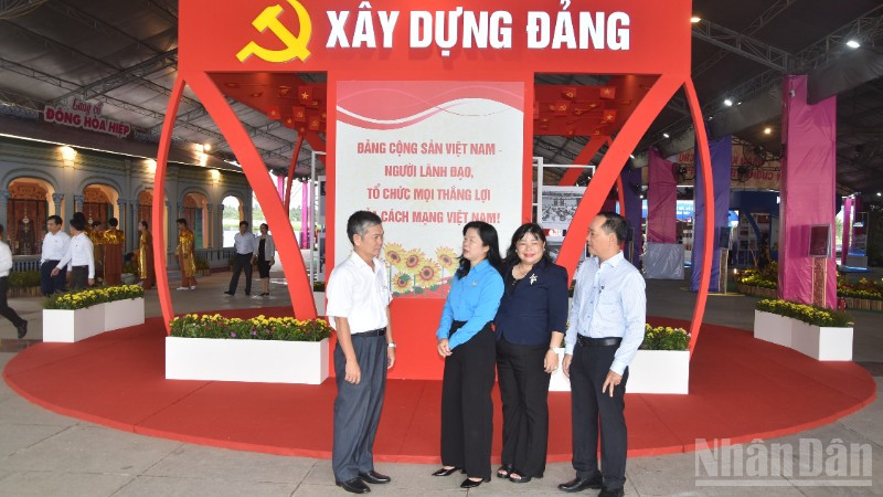 Một khu trưng bày tại triển lãm.