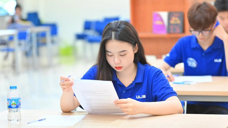 Der Innovationsgeist ist in der heutigen Generation der ULIS-Studenten deutlich spürbar. ban-sao-cua-495576615-720396347219301-3915042394211170696-n-9638.jpg