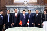 Phó Thủ tướng Chính phủ Lê Thành Long hội kiến Chủ tịch Thượng viện Nhật Bản Sekiguchi Masakazu. (Ảnh: VGP)