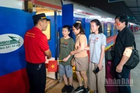 Đường sắt bắc-nam là tuyến hành lang vận tải quan trọng. (Ảnh minh họa: TRUNG HƯNG)