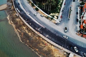 Hiện trường vụ tai nạn nhìn từ trên cao.