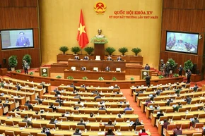 Chủ tịch Quốc hội Vương Đình Huệ phát biểu khai mạc phiên họp.