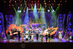 "Chung một dòng sông" mang theo những thông điệp quý giá gửi từ quá khứ vọng tới hiện tại và cả tương lai. (Ảnh: THÀNH ĐẠT)