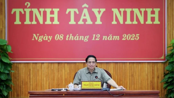 Thủ tướng Chính phủ Phạm Minh Chính chủ trì cuộc làm việc với Ban Thường vụ Tỉnh uỷ Tây Ninh. (Ảnh: VGP/Nhật Bắc)