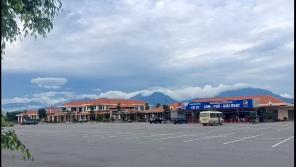 Trạm dừng nghỉ trên cao tốc bắc-nam.