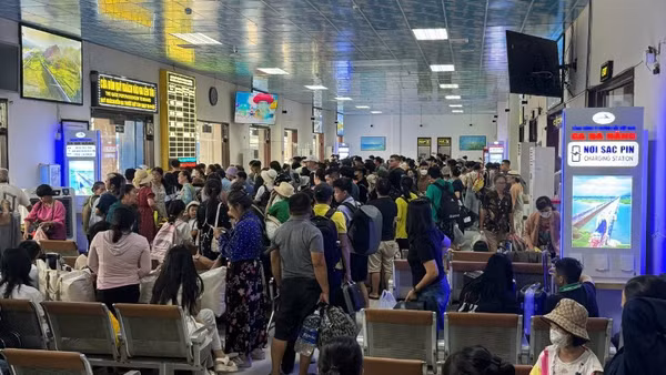 Đường sắt trở nên thu hút hành khách sau khi đổi mới nhiều cách phục vụ, bài trí lại diện mạo.