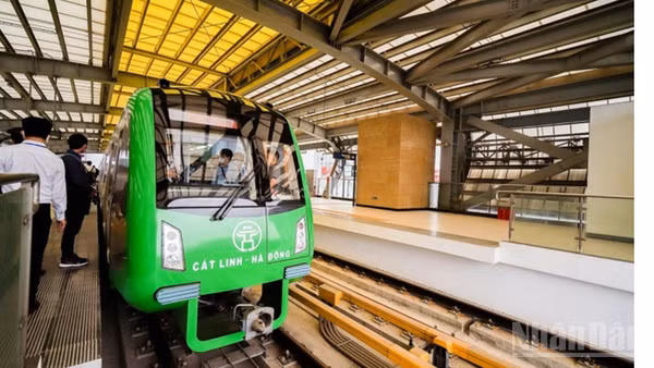 Hiện nay, Đảng và Nhà nước chú trọng đầu tư vận tải đường sắt đã đặt ra bài toán về đào tạo nhân lực đường sắt chất lượng là việc làm cấp thiết để ngay khi hoàn thiện các tuyến đường sắt có đủ nhân lực có trình độ, năng lực làm chủ công nghệ, vận hành tốt được loại hình vận tải ưu việt này đem lại.