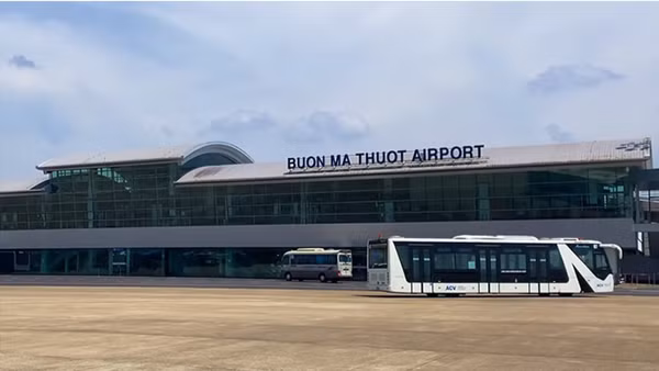 Cảng hàng không Buôn Ma Thuột hiện hữu.