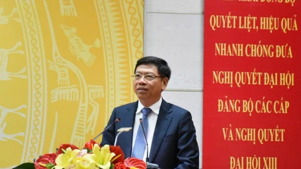 Theo sự phân công của Bộ trưởng Xây dựng, Thứ trưởng Xây dựng Nguyễn Xuân Sang đảm nhiệm vai trò Tổ trưởng Tổ soạn thảo xây dựng Nghị định về thuyền viên hàng hải.