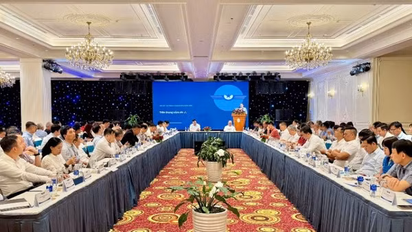 Toàn cảnh Hội nghị sơ kết công tác bảo đảm an toàn hàng không 6 tháng đầu năm và triển khai nhiệm vụ trọng tâm 6 tháng cuối năm 2026 của Cục Hàng không Việt Nam. (Nguồn ảnh: Cục Hàng không Việt Nam)