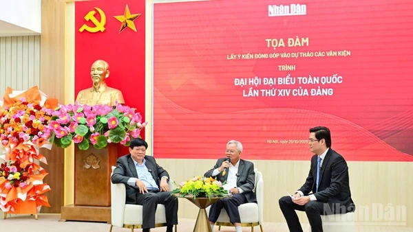 Báo Nhân Dân tổ chức lấy ý kiến các nhà khoa học đóng góp vào dự thảo các văn kiện trình Đại hội XIV của Đảng.