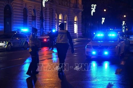 Cảnh sát phong tỏa gần hiện trường một vụ nổ súng tại thủ đô Praha, CH Séc. (Ảnh tư liệu minh họa: THX/TTXVN)