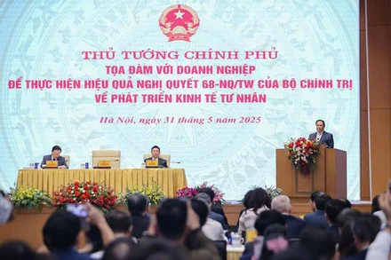 Thủ tướng Chính phủ Phạm Minh Chính chủ trì Tọa đàm "Thủ tướng Chính phủ với doanh nghiệp" để thực hiện hiệu quả Nghị quyết 68-NQ/TW của Bộ Chính trị về phát triển kinh tế tư nhân.