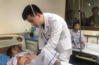 Một bệnh nhi cần tới ba tỷ đồng để duy trì sức khỏe tới năm 30 tuổi.