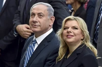 Bà Sara và Thủ tướng Netanyahu tham dự một sự kiện tại Tel Aviv. Ảnh: JEWISH JOURNAL