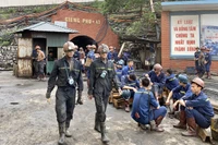 Công nhân làm việc tại phân xưởng khai thác 11, Công ty Than Thống Nhất (thuộc TKV).