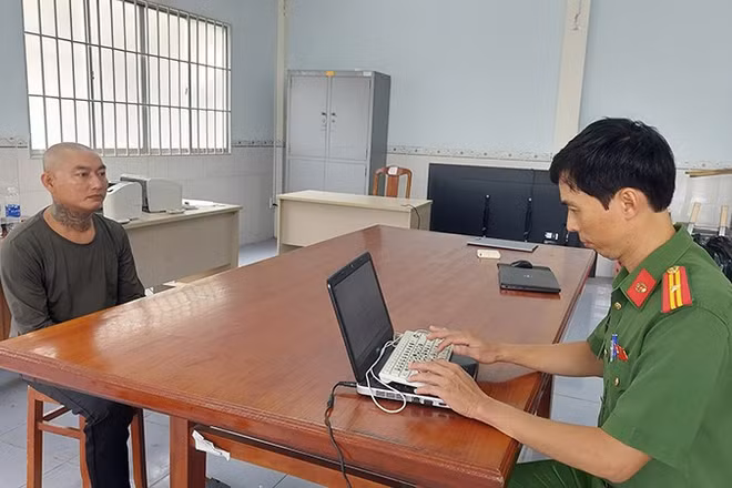 Một trong các đối tượng có liên quan trong vụ đánh nhau ra đầu thú.