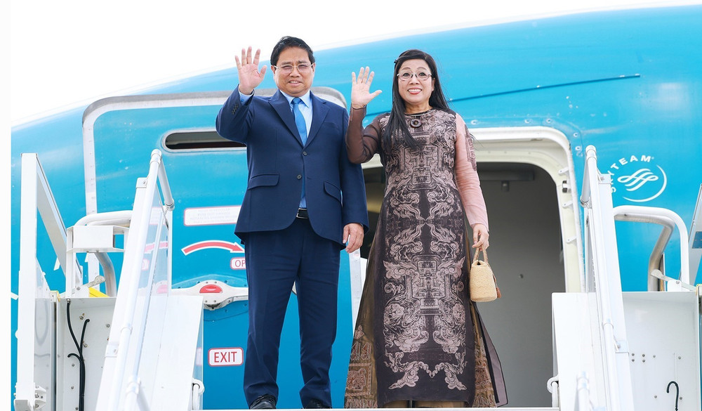 Thủ tướng Phạm Minh Chính và Phu nhân kết thúc chuyến thăm chính thức Estonia. (Ảnh: TTXVN) thu-tuong-pham-minh-chinh-roi-estonia-2.jpg
