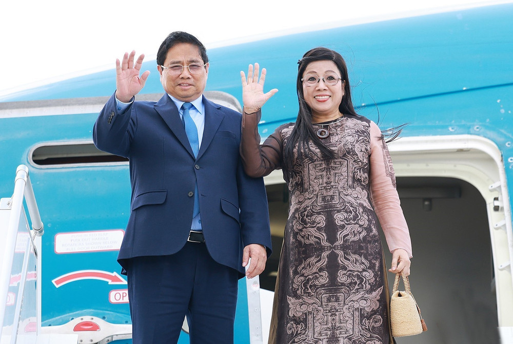 Thủ tướng Phạm Minh Chính và Phu nhân kết thúc chuyến thăm chính thức Estonia. (Ảnh: TTXVN) thu-tuong-pham-minh-chinh-roi-estonia-1.jpg