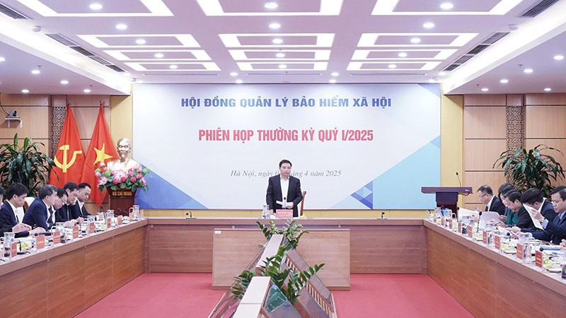 Bộ trưởng Tài chính Nguyễn Văn Thắng, Chủ tịch Hội đồng Quản lý bảo hiểm xã hội phát biểu chỉ đạo tại phiên họp thường kỳ quý I/2025 của Hội đồng Quản lý bảo hiểm xã hội. (Ảnh: VSS) bo-truong-tai-chinh-nguyen-van-thang.jpg