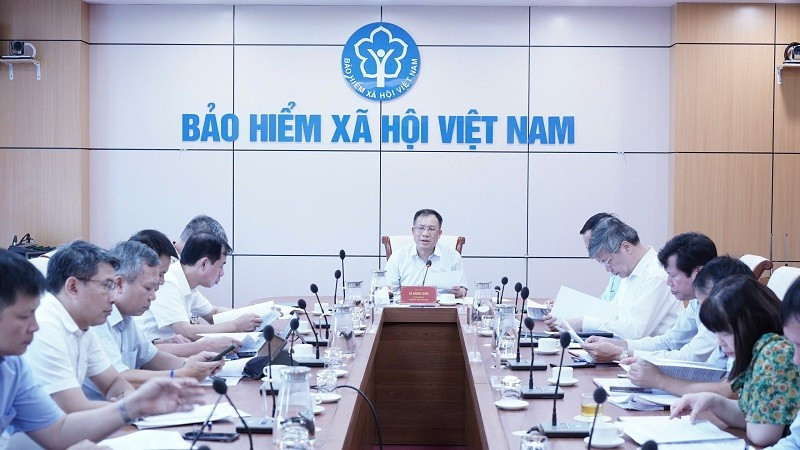 Quang cảnh cuộc họp của Tổ thường trực (Bảo hiểm xã hội Việt Nam). (Ảnh: VSS) to-thuong-truc-bao-hiem-xa-hoi-vietnam-hop.jpg