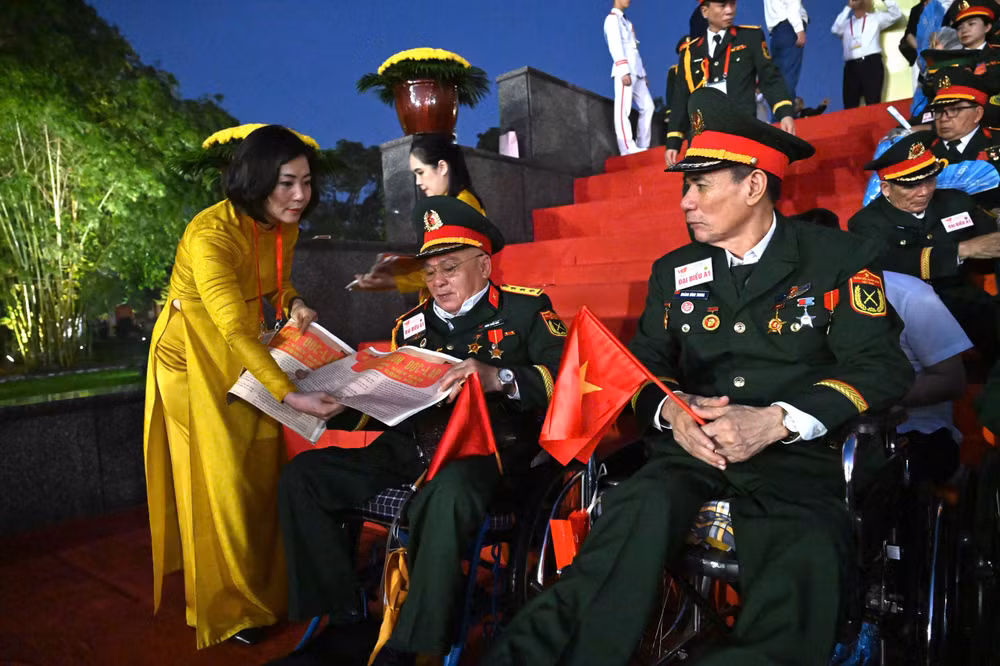 cuu-chien-binh-o-quang-truong-ba-dinh-1.jpg