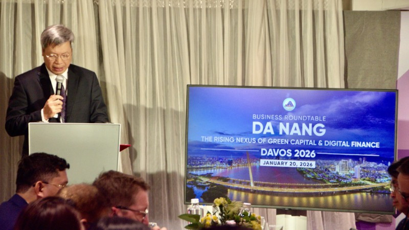 Phó Chủ tịch Ủy ban nhân dân thành phố Đà Nẵng Hồ Quang Bửu phát biểu tại hội nghị.