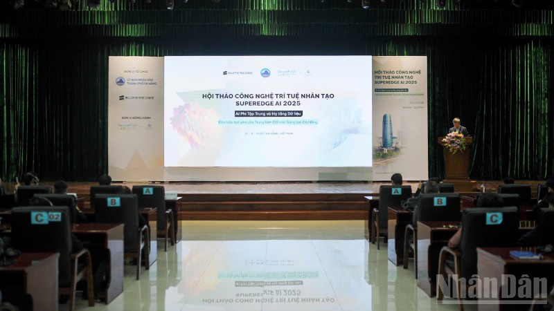 Quang cảnh hội thảo.