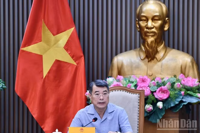 Thủ tướng Chính phủ Lê Minh Hưng chủ trì cuộc họp. (Ảnh: THANH GIANG)