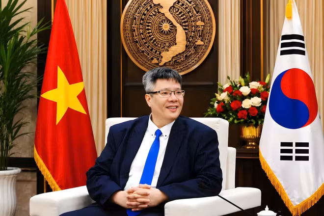 Tiến sĩ Trần Hải Linh - Ủy viên Ủy ban Trung ương Mặt trận Tổ quốc Việt Nam, Chủ tịch Hiệp hội Doanh nhân và đầu tư Việt Nam-Hàn Quốc, Chủ tịch sáng lập Hội Chuyên gia, trí thức Việt Nam-Hàn Quốc. (Ảnh: Tiến sĩ Trần Hải Linh cung cấp)