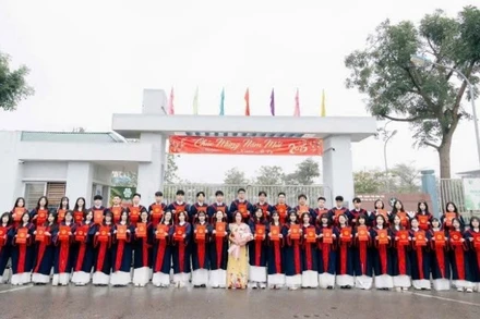 Hơn 90% học sinh lớp 9A2, Trường trung học cơ sở Vĩnh Yên thi đỗ vào Trường trung học phổ thông chuyên Vĩnh Phúc. 