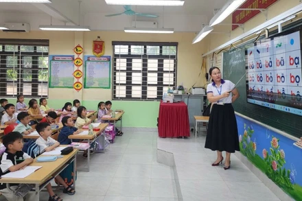 Giờ học của học sinh lớp 1, Trường tiểu học Phương Đông B (phường Yên Tử, tỉnh Quảng Ninh).