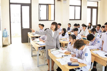 Giờ học của học sinh lớp 10 Trường trung học phổ thông Trương Định, Hà Nội. (Ảnh: QUANG THÁI)