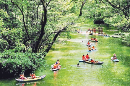 Du lịch sinh thái phía tây bắc Quảng Trị. (Ảnh: HOÀNG AN)